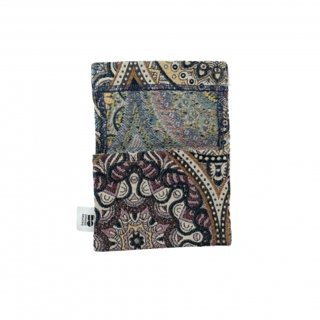 Μπεζ με ροζ και μπλε σχέδια (Εσωτερικό θήκης)